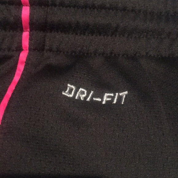 🎈SALE! Nike Dri-Fit Shorts - Picture 4 of 6